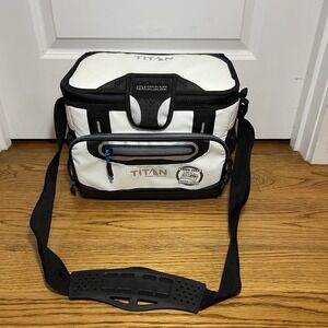 Arctic Zone Titan Deep Freeze Zipperless Cooler, White